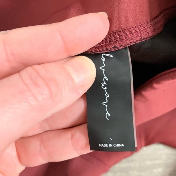 Love Wave Revolve Amy Capri Pant Leggings Cropped High Rise Bordeaux Size Small - Picture 12 of 14